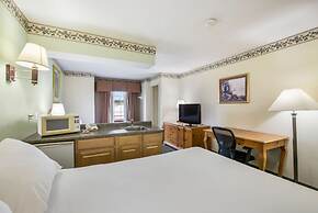Americas Best Value Inn & Suites Three Rivers