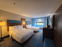 Days Inn & Suites by Wyndham Brandon Amphitheater
