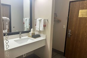 Super 8 by Wyndham Huntsville