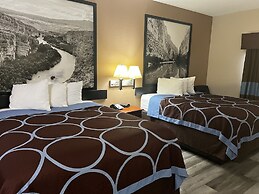 Super 8 by Wyndham Huntsville