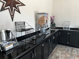 Super 8 by Wyndham Huntsville