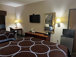 Super 8 by Wyndham Huntsville