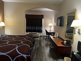 Super 8 by Wyndham Huntsville