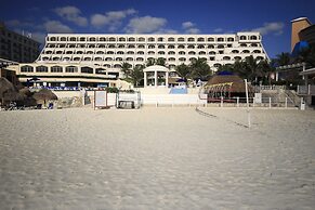 Golden Parnassus All Inclusive Resort & Spa - Adults Only