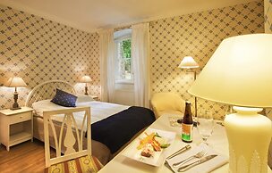 Åkeshofs Slott