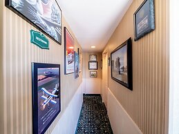 Beaumont Hotel