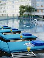 Harbour Plaza Metropolis