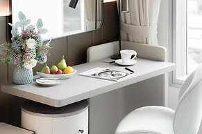 Harbour Plaza Metropolis