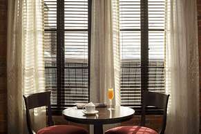 Hotel Nelligan
