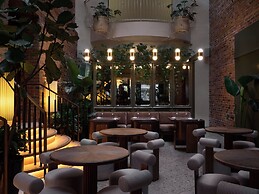 Hotel Nelligan