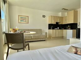 Atenea Park - Suites Apartments