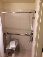 Best Western Plus Edmonds Harbor Inn