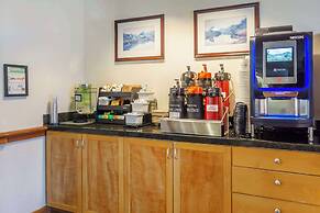 Best Western Plus Edmonds Harbor Inn