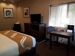 Quality Inn & Suites Bainbridge Island