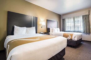 Quality Inn & Suites Bainbridge Island