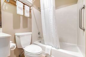 Quality Inn & Suites Bainbridge Island