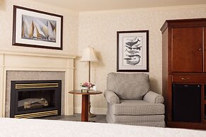 Fairhaven Village Inn