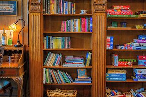 Fairhaven Village Inn