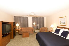 Baymont by Wyndham Hot Springs On the Lake