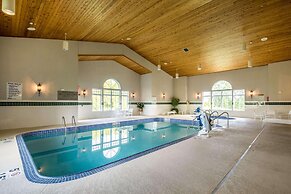 Country Inn & Suites by Radisson, Fond du Lac, WI