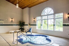 Country Inn & Suites by Radisson, Fond du Lac, WI