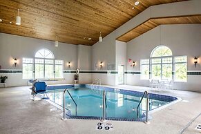 Country Inn & Suites by Radisson, Fond du Lac, WI