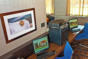 Courtyard by Marriott Fargo Moorhead, MN