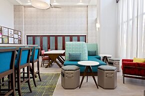 Hampton Inn & Suites Orlando Intl Dr N