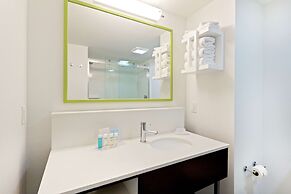 Hampton Inn & Suites Orlando Intl Dr N