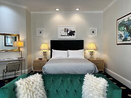 The Sterling Hotel