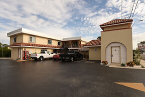 Bayview Plaza Waterfront Resort