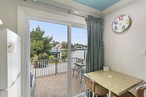 Bayview Plaza Waterfront Resort