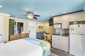 Bayview Plaza Waterfront Resort