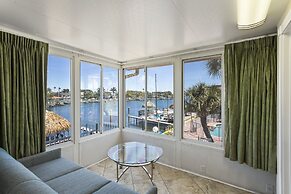 Bayview Plaza Waterfront Resort