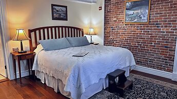 Christopher Dodge House