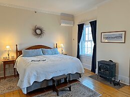 Christopher Dodge House