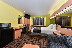Microtel Inn & Suites by Wyndham Ft. Worth North/At Fossil