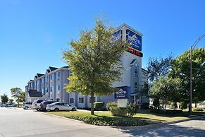 Microtel Inn & Suites by Wyndham Ft. Worth North/At Fossil