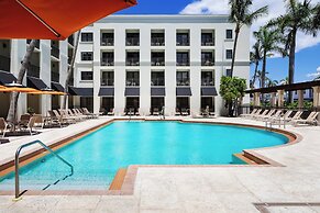 The Atlantic Suites on the Ave