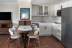 The Atlantic Suites on the Ave