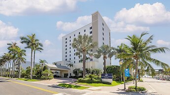 The Atlantic Suites on the Ave