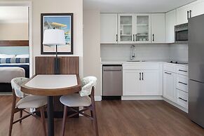 The Atlantic Suites on the Ave