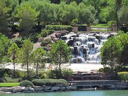 Hilton Lake Las Vegas Resort and Spa