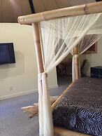 Wildwood Inn Tropical Dome & Theme Suites