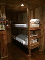 Wildwood Inn Tropical Dome & Theme Suites