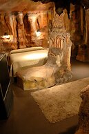 Wildwood Inn Tropical Dome & Theme Suites