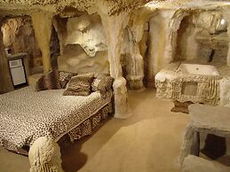 Wildwood Inn Tropical Dome & Theme Suites