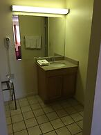 Wildwood Inn Tropical Dome & Theme Suites