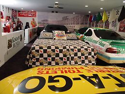 Wildwood Inn Tropical Dome & Theme Suites