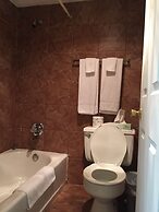 Wildwood Inn Tropical Dome & Theme Suites